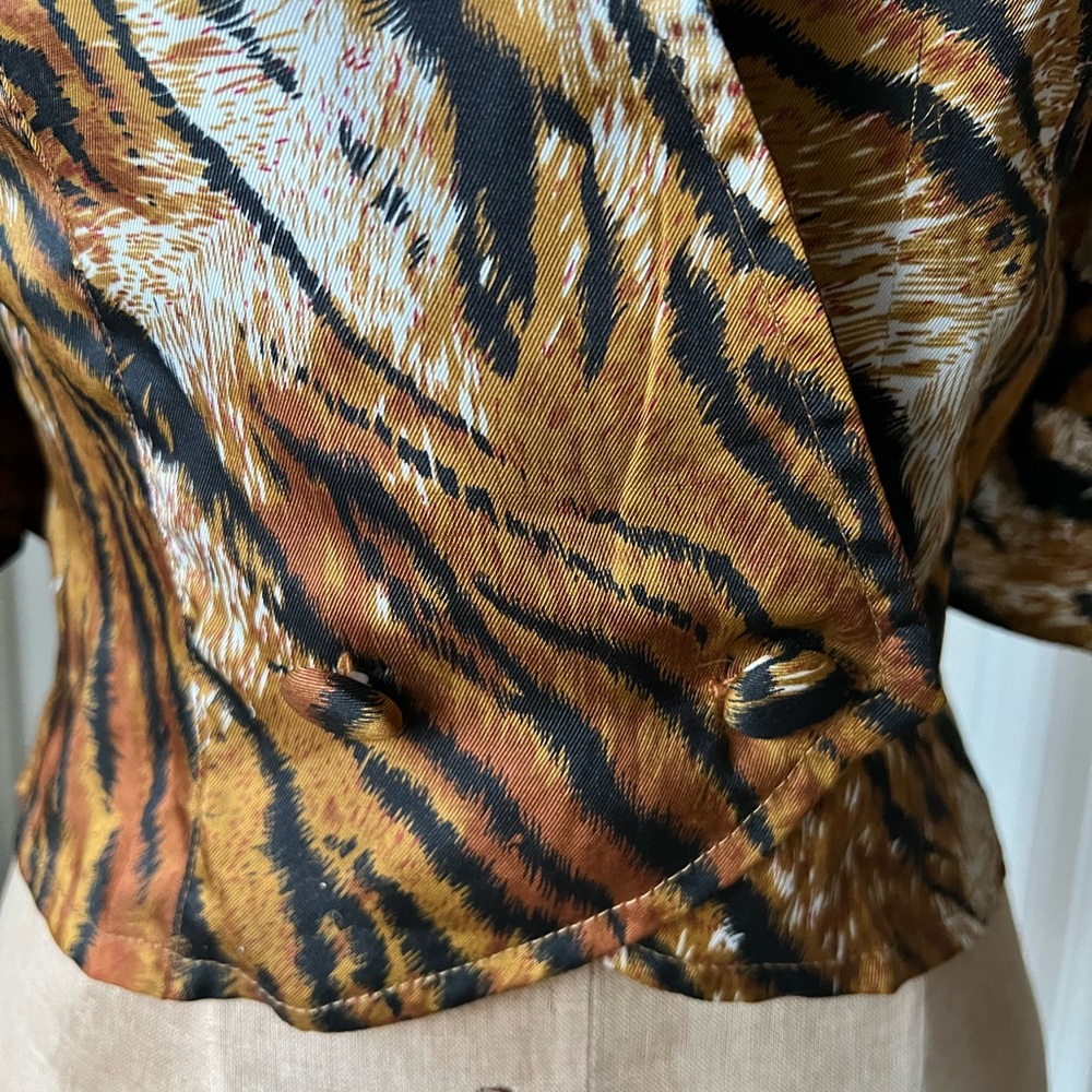 Nasty Gal Tiger Print Crop Blouse - Picture 2 of 4
